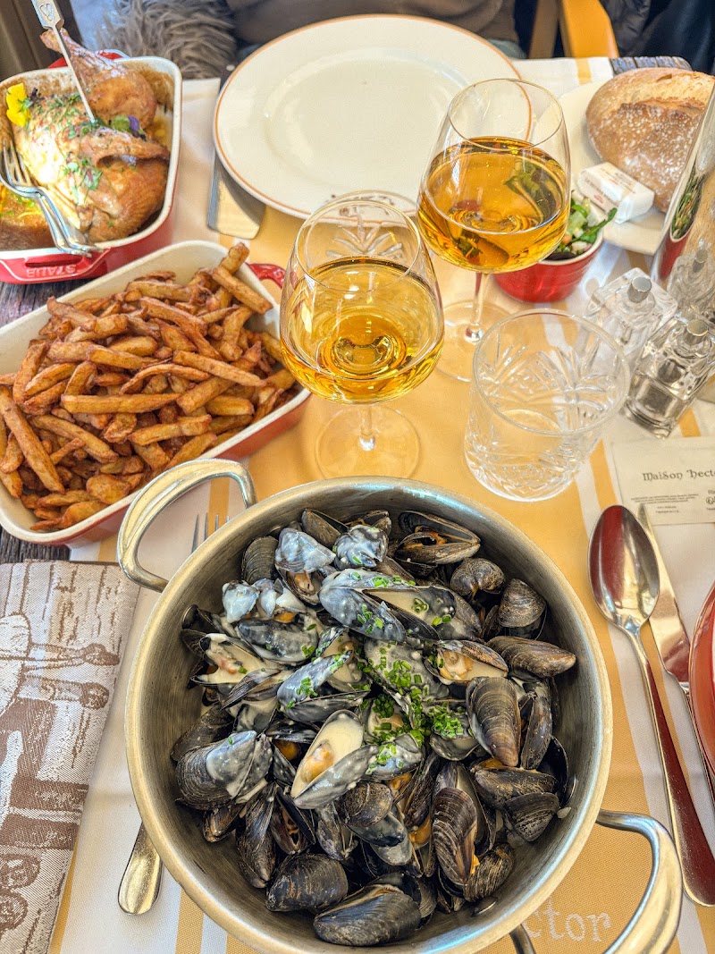 Restaurant Brasserie du Lion D’Or à Saint-Malo, France — photo 3