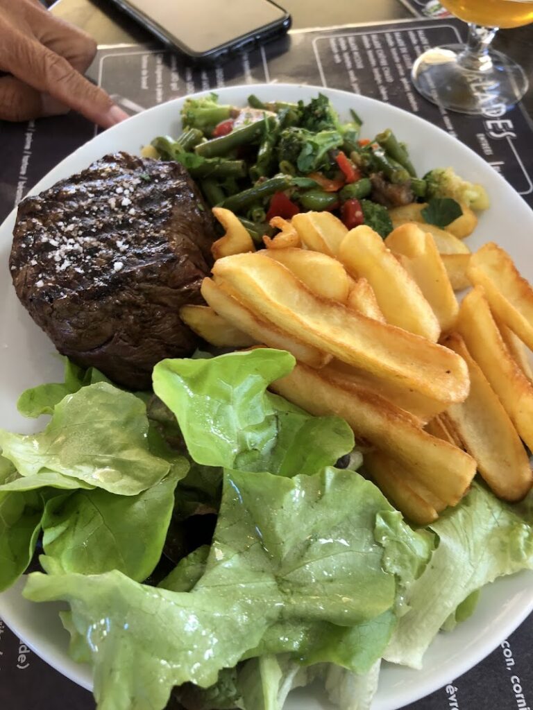 Restaurant Brasserie La Lorguaise à Lorgues, France — photo 1
