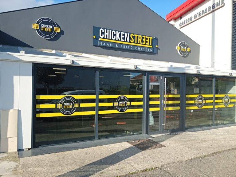 Chicken Street Montélimar Naan & Fried Chicken