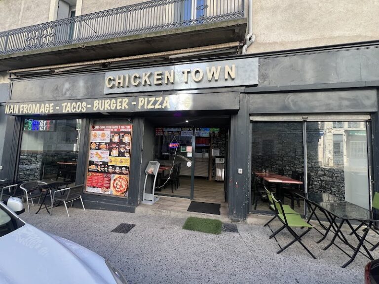 Restaurant CHICKEN TOWN à Béziers, France — photo 1