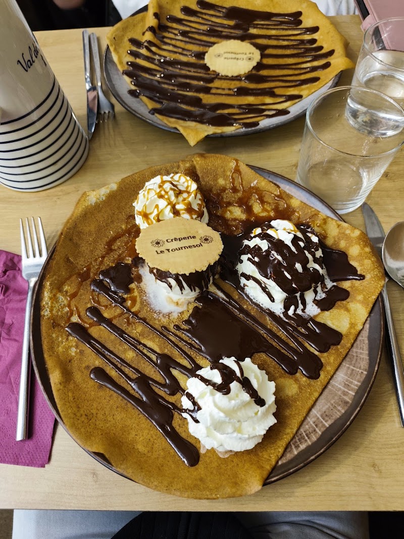 Restaurant Crêperie Le Tournesol à Saint-Malo, France — photo 3