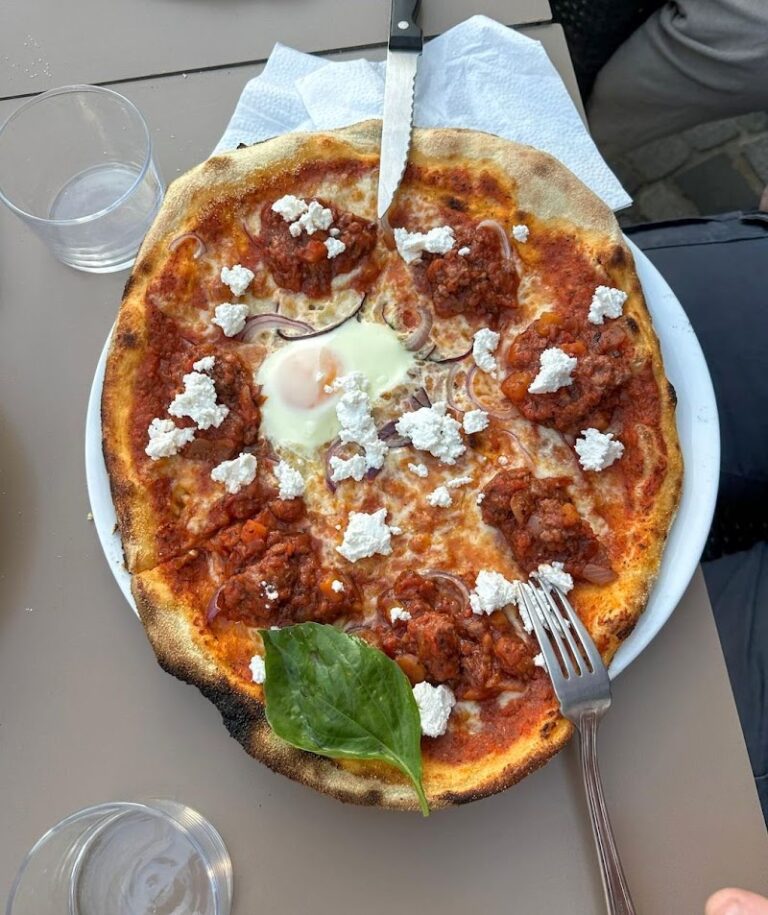 Restaurant Da Nonnina – Pizzeria de la plage à Le Havre, France — photo 1
