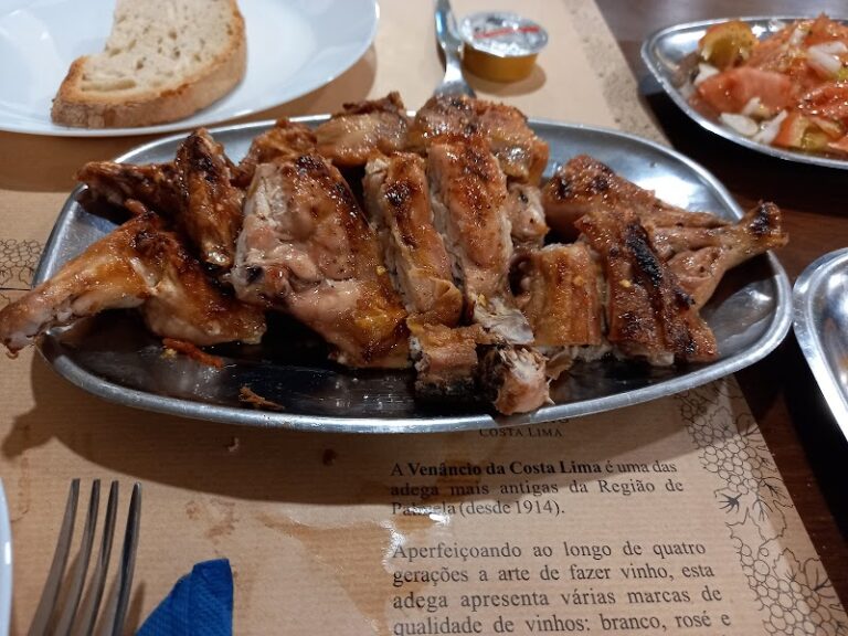 Restaurant Franguinho do Sul à Algoz, Portugal — photo 1