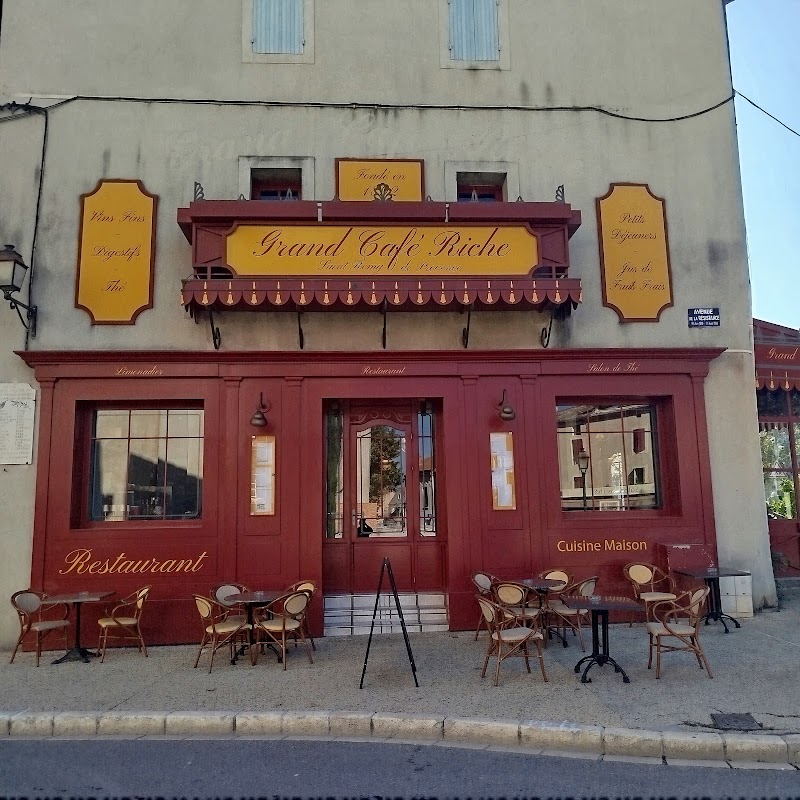 Restaurant Grand Café Riche à Saint-Rémy-de-Provence, France — photo 3