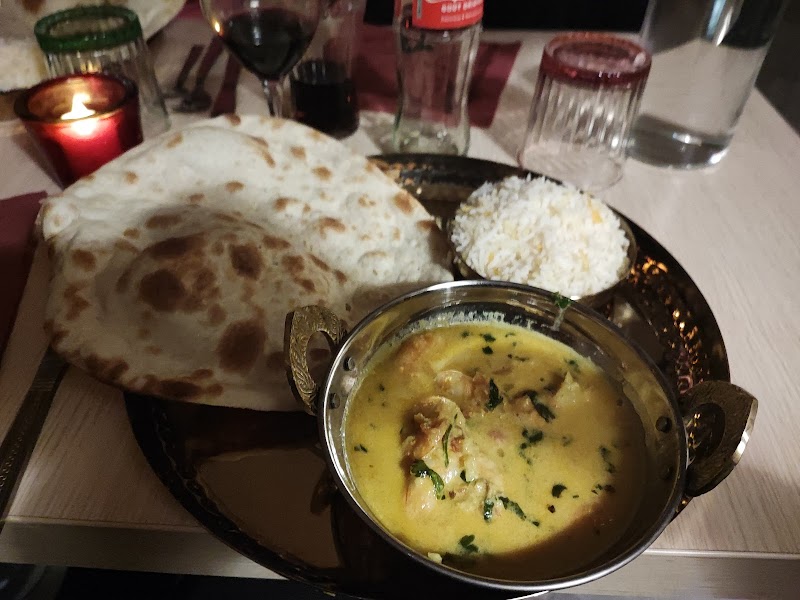 HK restaurant à Roanne, France — photo 2