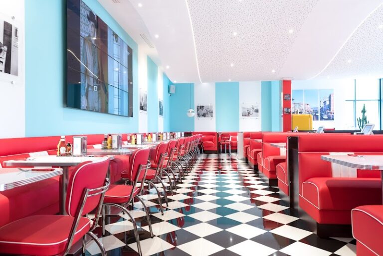 Restaurant Holly’s Diner à Quetigny, France — photo 1