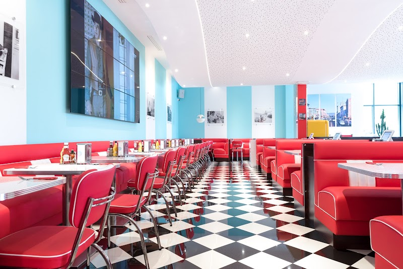 Holly’s Diner