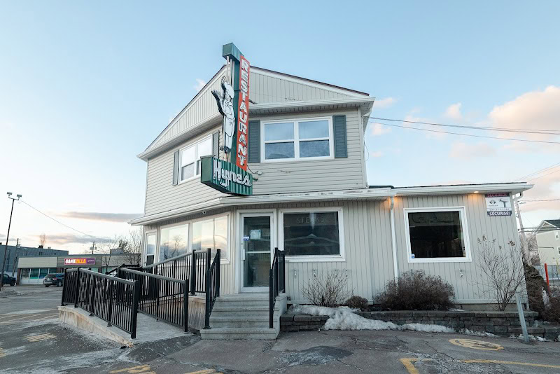 Hynes Restaurant à Moncton, Canada — photo 3