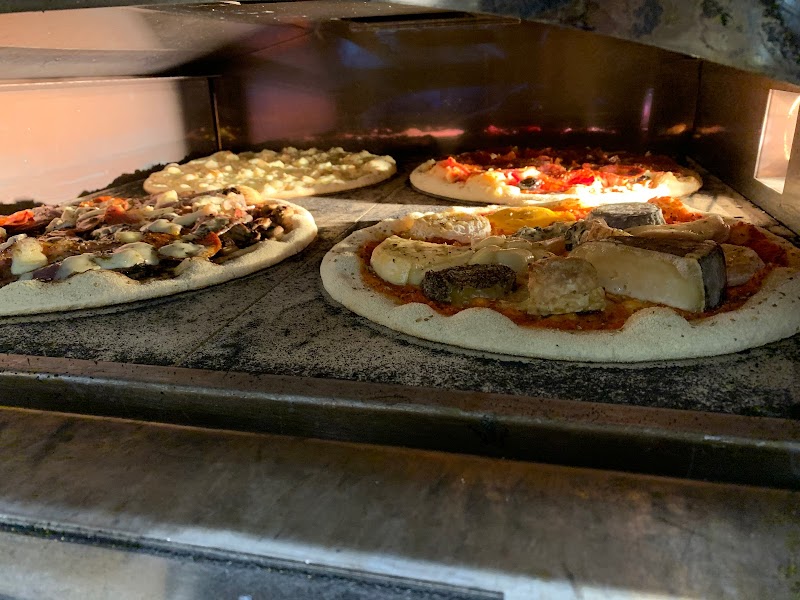 Restaurant IL PADRINO DELLA PIZZA à Nîmes, France — photo 2