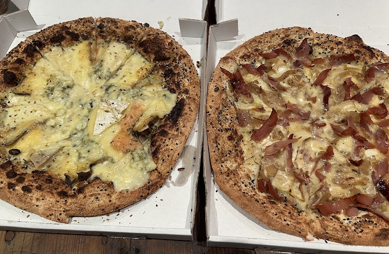 Restaurant IL PADRINO DELLA PIZZA à Nîmes, France — photo 3