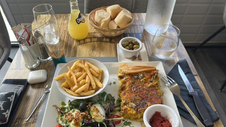 Restaurant L’ opale marseillaise à Marseille, France