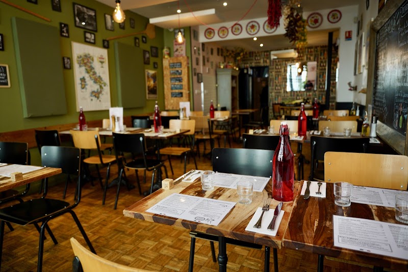 Restaurant La Locanda Comptoir italien à Nîmes, France — photo 2