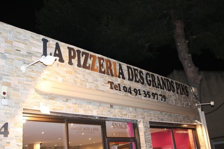 Restaurant La Pizzeria des Grands Pins à Marseille, France — photo 1