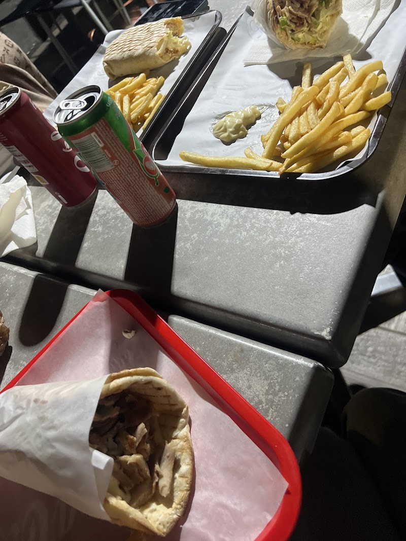 Restaurant La Terrasse Kebab à Albi, France — photo 3
