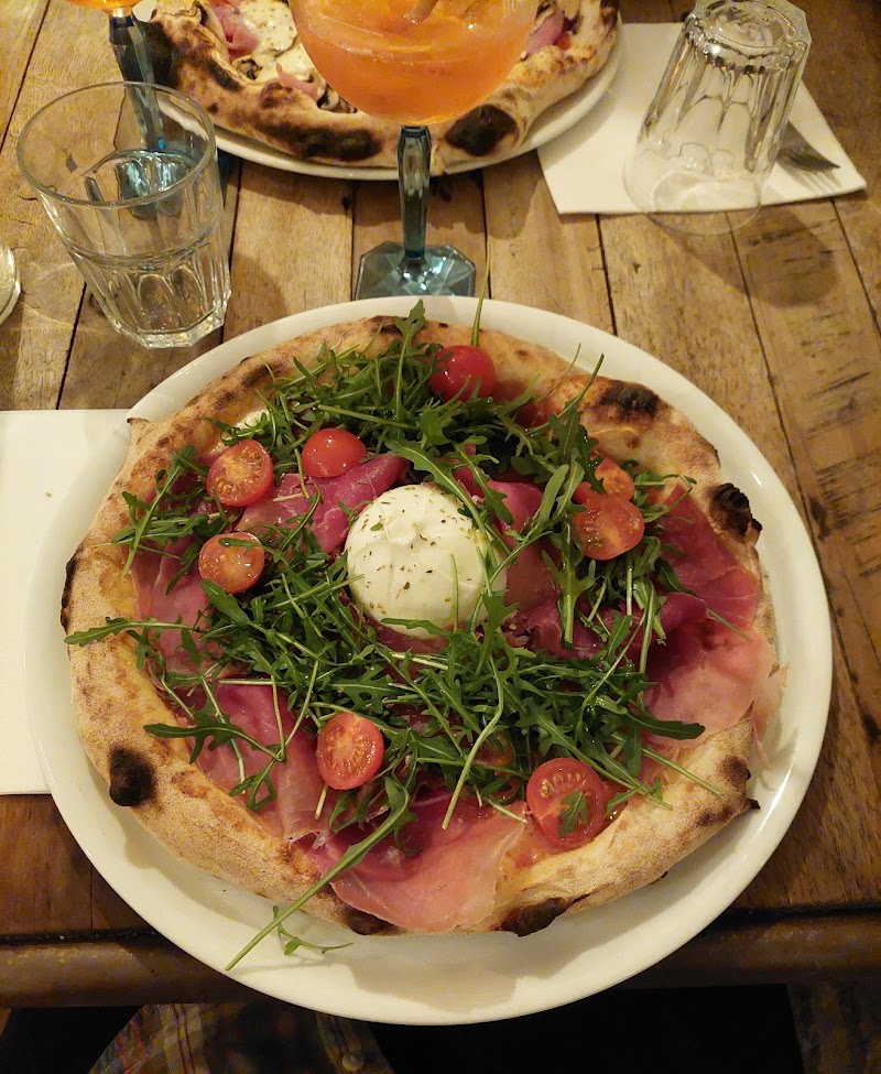 Restaurant La Terrasse à Saint-Rémy-de-Provence, France — photo 3