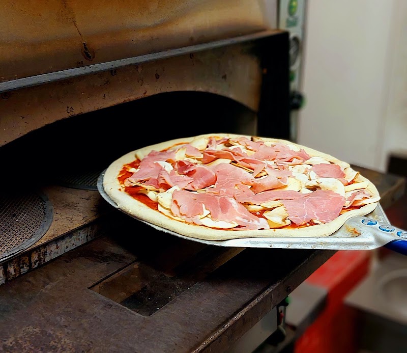 Restaurant L’artigiano – Pizzeria Narbonne à Narbonne, France — photo 3