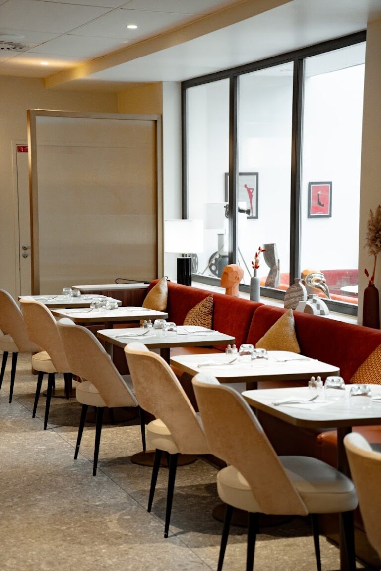 Restaurant L’Artistic à Orléans, France — photo 1