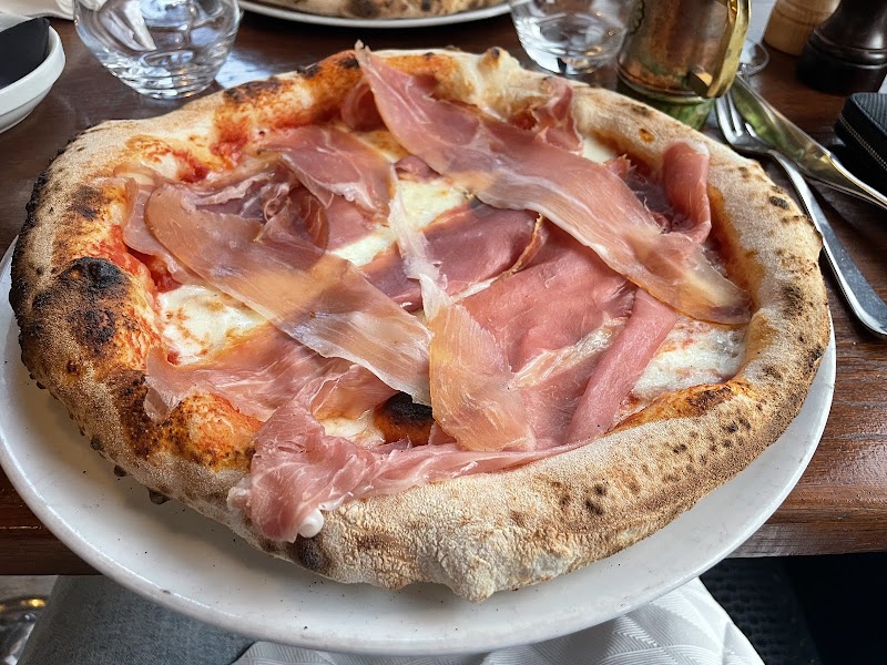 Restaurant L’Artusi à Saint-Maur-des-Fossés, France — photo 3