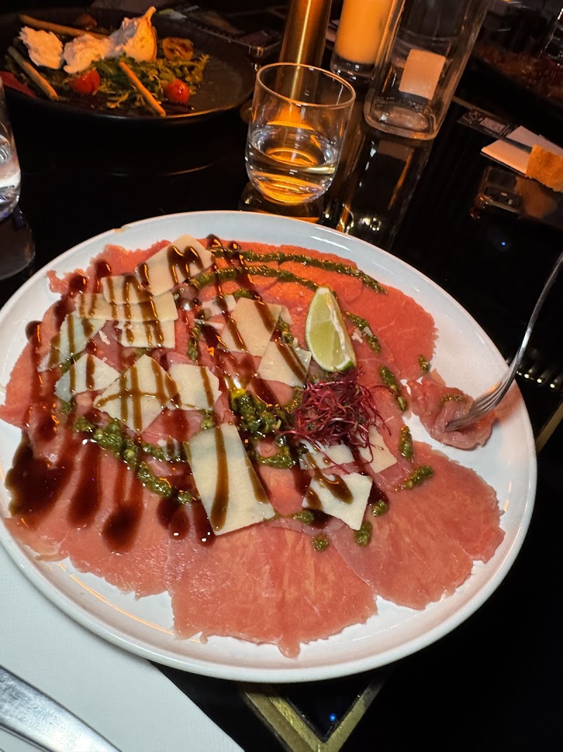 Le Céleste | Restaurant Halal Paris à Paris, France — photo 3