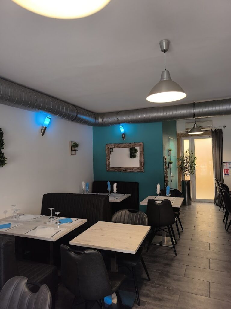 Restaurant Le Cigalou à Nîmes, France — photo 1