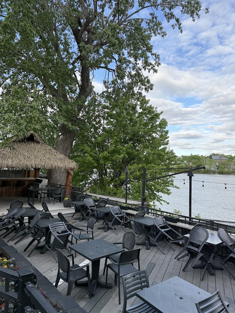 Restaurant Le Cracheur de Feu à Beloeil, Canada — photo 2