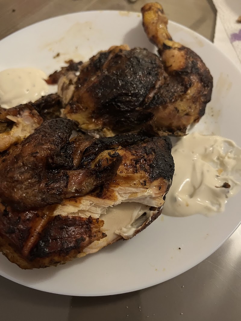 Restaurant Le Grill’Z Capelette – Poulet Braisé à Marseille, France — photo 3