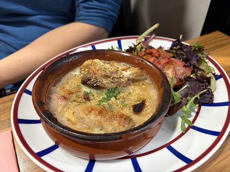 Restaurant Le Navarre à Lourdes, France — photo 3