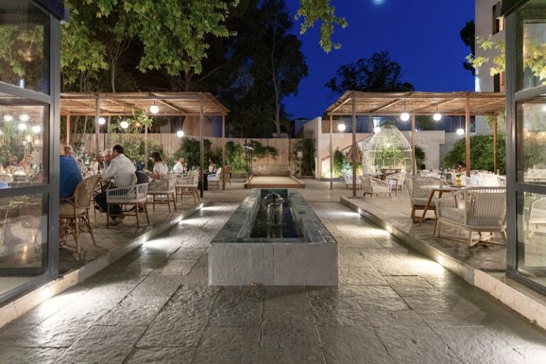 Restaurant Le Saint-Rémy à Saint-Rémy-de-Provence, France