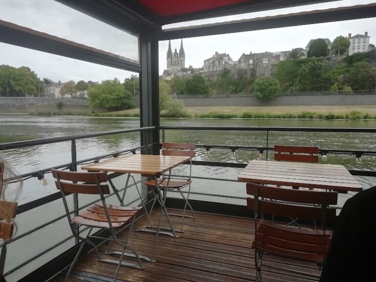 Restaurant L’Eau A La Bouche à Angers, France — photo 1