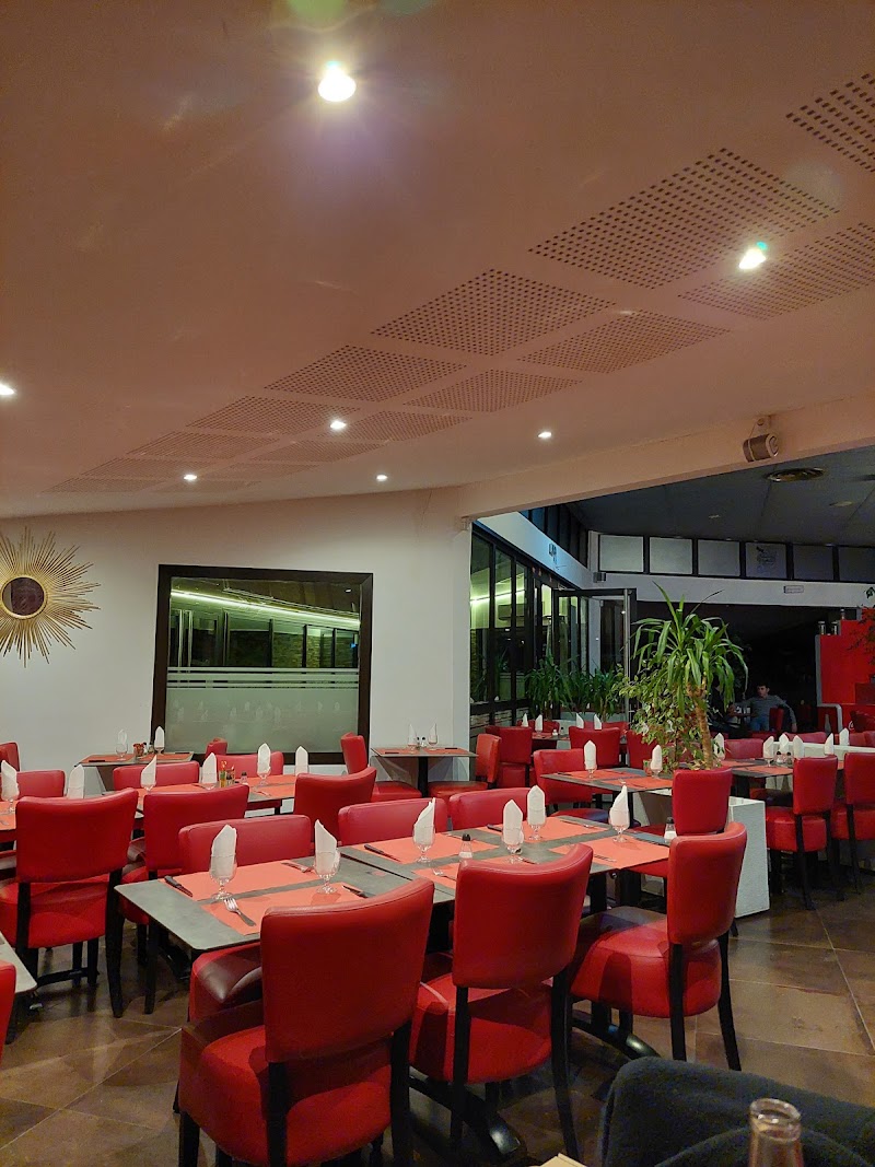 Restaurant L’Eléphant Nîmes à Nîmes, France — photo 3