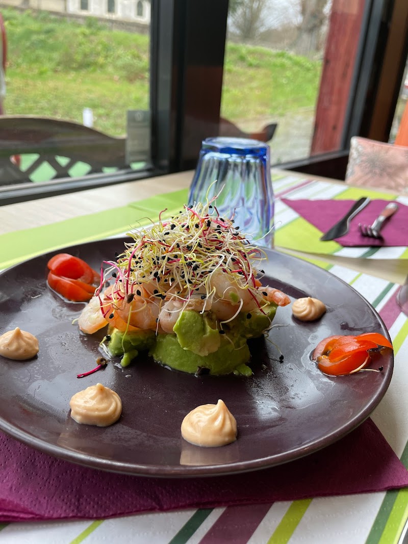 L’émeraude restaurant à Hautot-sur-Seine, France — photo 2