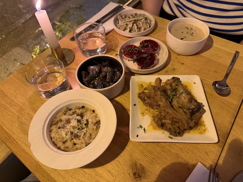 Restaurant Les petites bouchées à Paris, France — photo 2