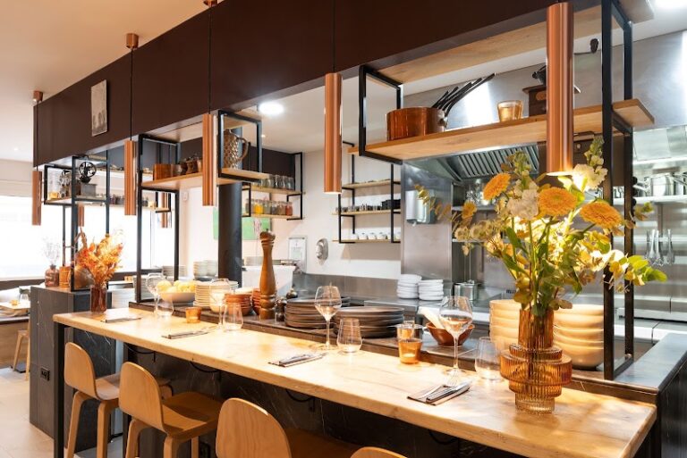 Lesar Restaurant à Paris, France — photo 1