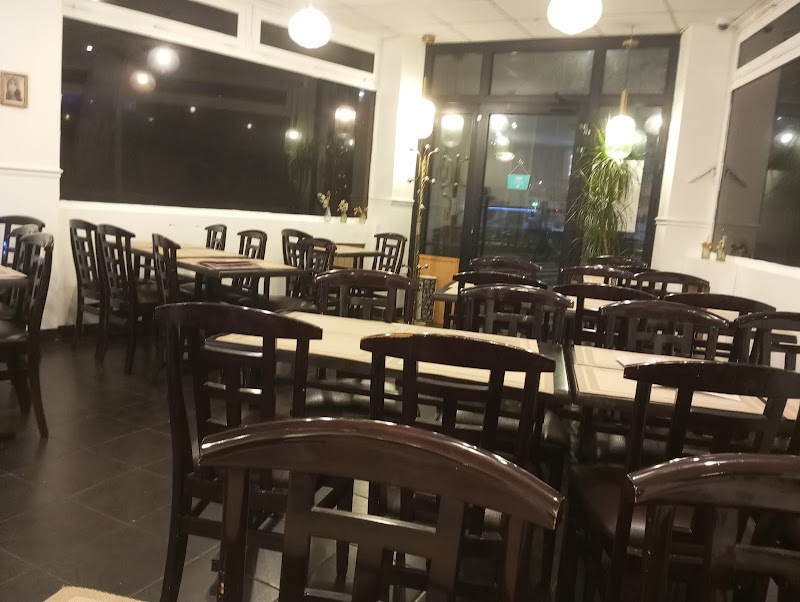 Restaurant Mezaia – Paris 20 à Paris, France — photo 2