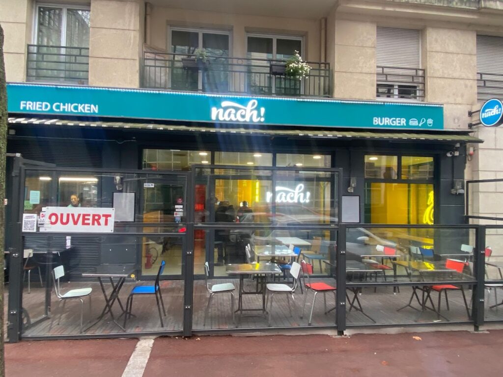 Restaurant Nach! Issy-les-Moulineaux à Issy-les-Moulineaux, France