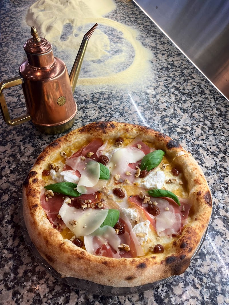 Restaurant Pizza Di Roma Nîmes à Nîmes, France — photo 2
