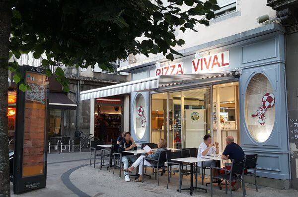 Restaurant Pizza Vival Square à Aurillac, France