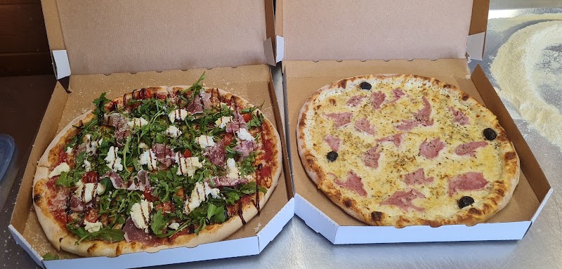 Restaurant Pizzeria les Fratello à Le Rove, France — photo 2