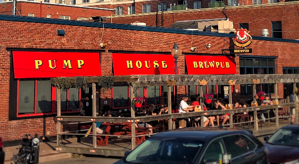 Pump House – Brewpub & Restaurant à Moncton, Canada — photo 1