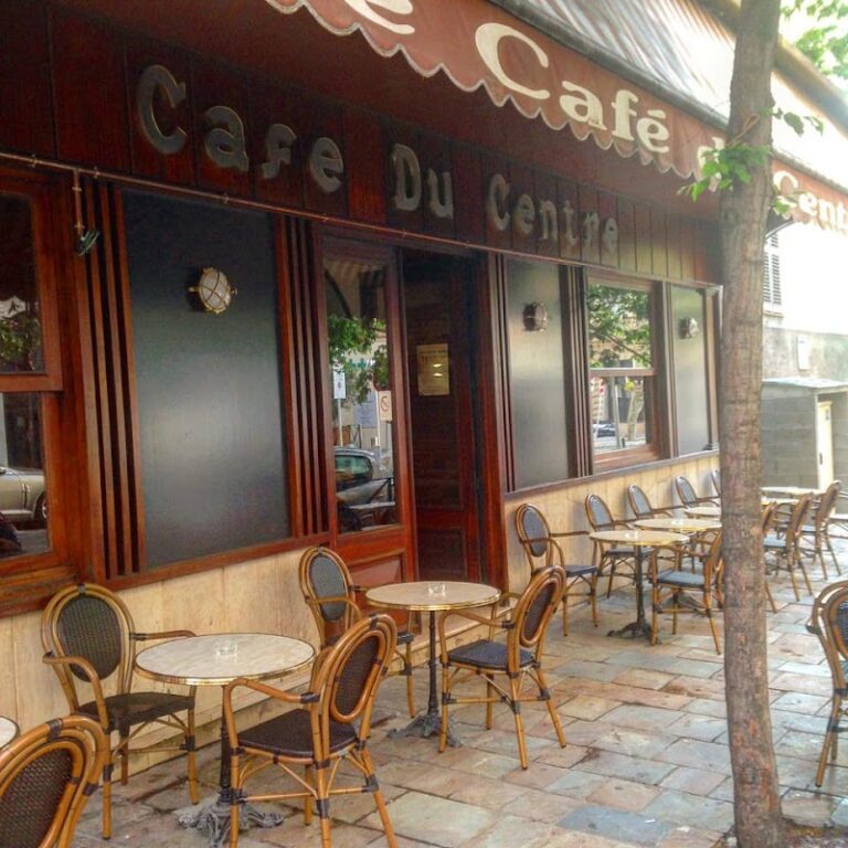 Restaurant Le Café du Centre à Bastia, France — photo 1