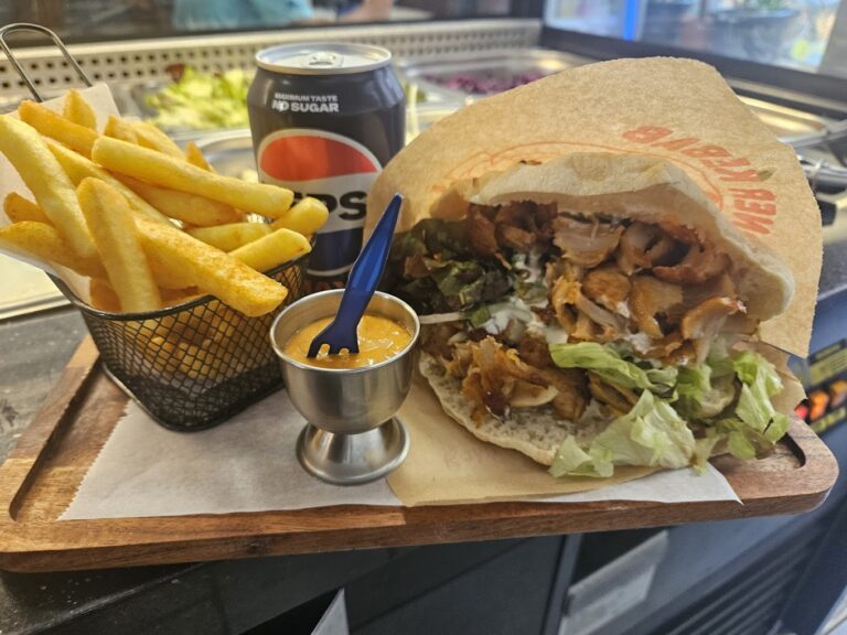 Restaurant Snack Duhok à Esch-sur-Alzette, Luxembourg — photo 1