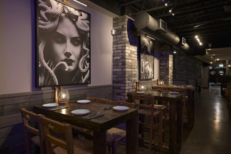 Restaurant Taverna Greek Resto Bar & Grill à Moncton, Canada — photo 1