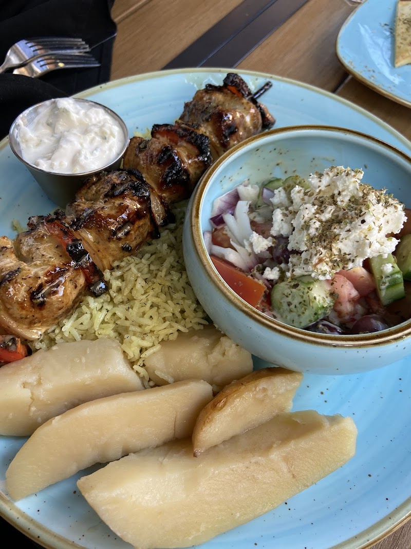 Taverna Greek Resto Bar & Grill — photo 3
