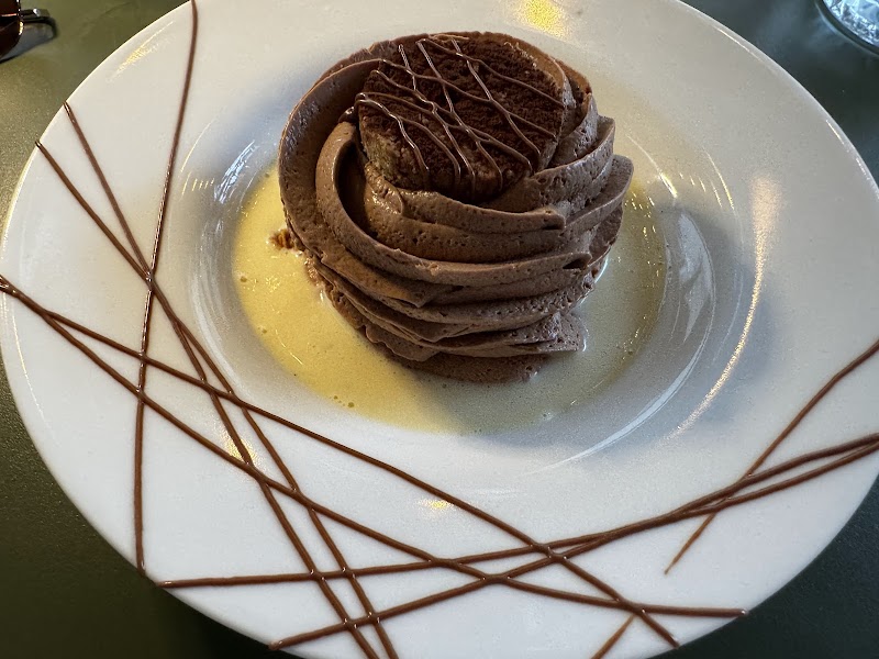 Restaurant Têtes d’Ail à Saint-Rémy-de-Provence, France — photo 3