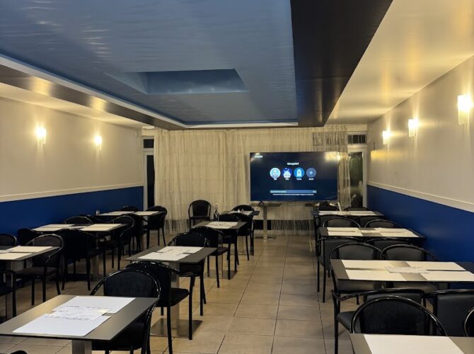 Restaurant Zembra Café Resto à Sartrouville, France