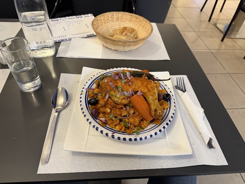 Restaurant Zembra Café Resto à Sartrouville, France — photo 2