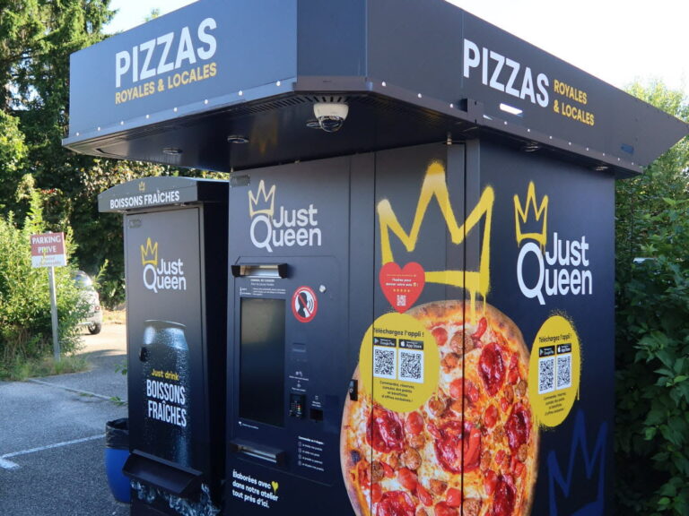 Restaurant Distributeur de pizza Just Queen à Val de Briey, France
