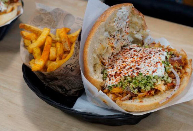 Restaurant Kapadokya döner à Tarbes, France