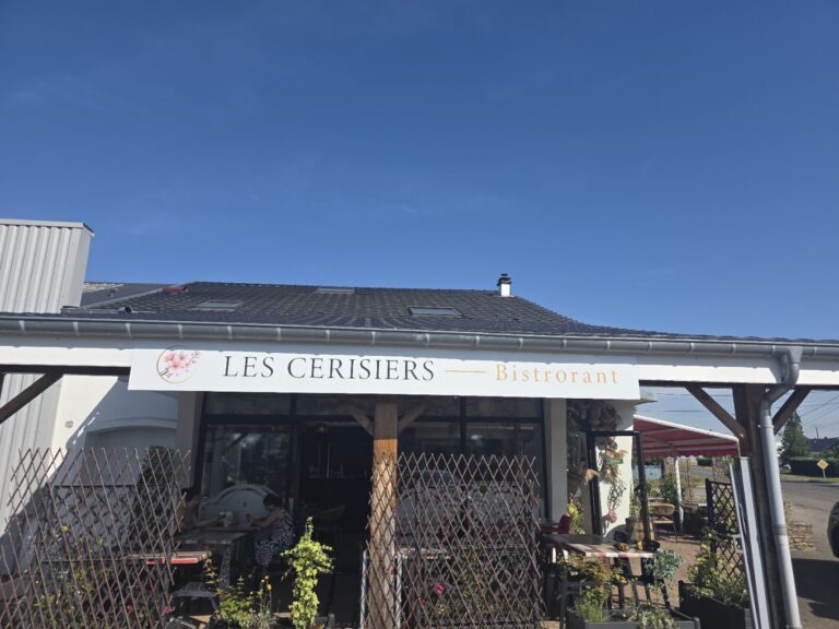 Restaurant Les cerisiers à Lantéfontaine, France — photo 1