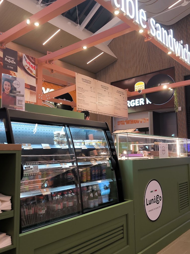 Restaurant Lunicco – Grand Place à Grenoble, France